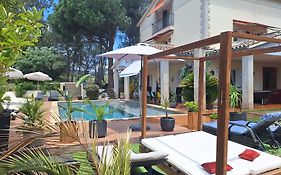 Les Canyes Cottage, Private Villa Resort